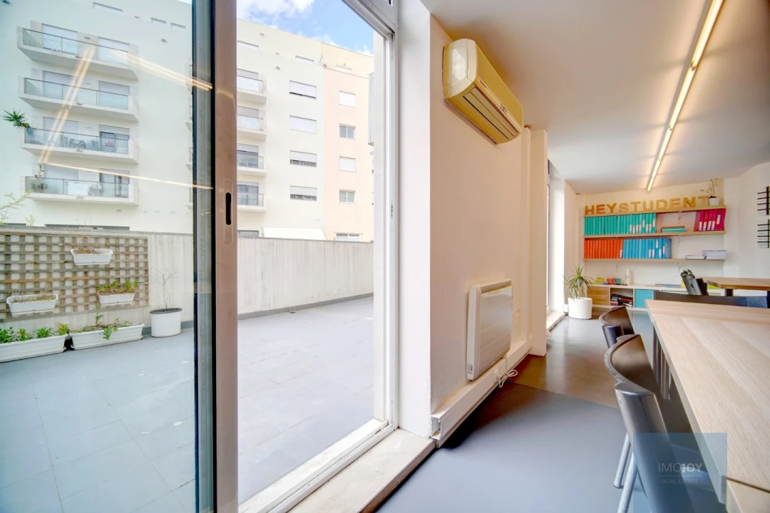 Loja para Arrendamento em Parque das Nações Foto 4