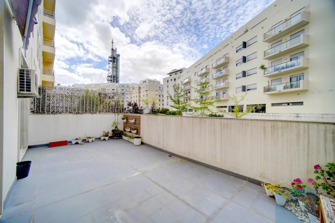 Loja para Arrendamento em Parque das Nações Foto 6
