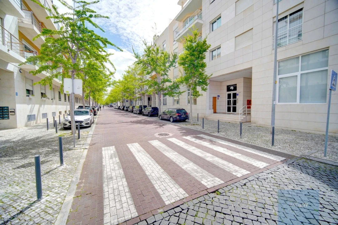 Loja para Arrendamento em Parque das Nações Foto 21