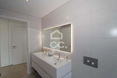 Moradia T3 para Venda em São Silvestre