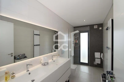 Moradia T3 para Venda em São Silvestre