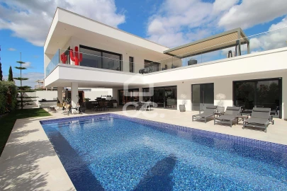 Moradia T3 para Venda em São Silvestre