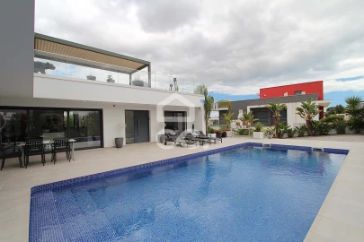 Moradia T3 para Venda em São Silvestre