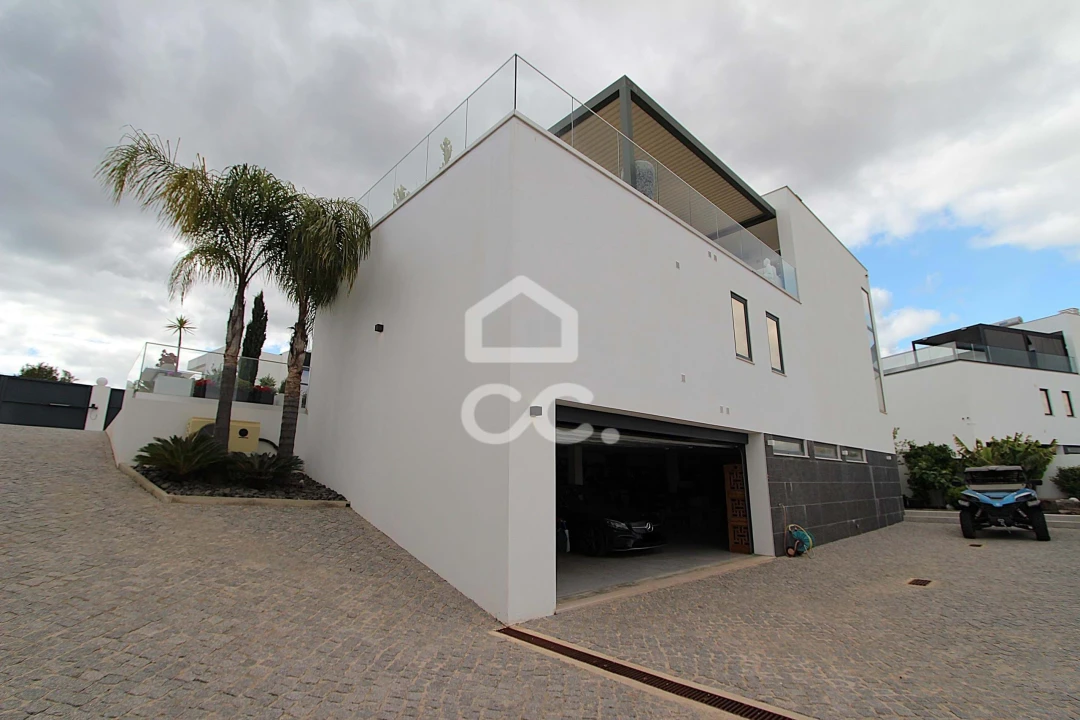 Moradia T3 para Venda em São Silvestre Foto 33