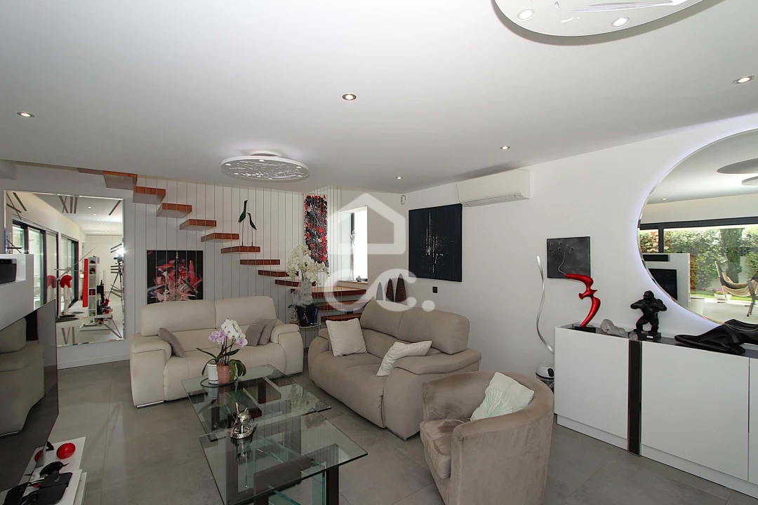 Moradia T3 para Venda em São Silvestre Foto 8