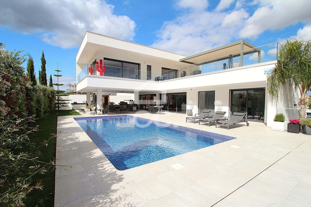 Moradia T3 para Venda em São Silvestre Foto 9