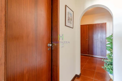 Apartamento T2 para Venda em Lagos (São Sebastião e Santa Maria)