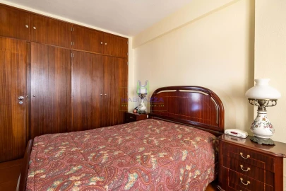 Apartamento T2 para Venda em Lagos (São Sebastião e Santa Maria)