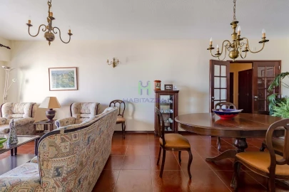 Apartamento T2 para Venda em Lagos (São Sebastião e Santa Maria)