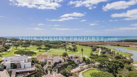 Moradia T4 para Venda em Almancil