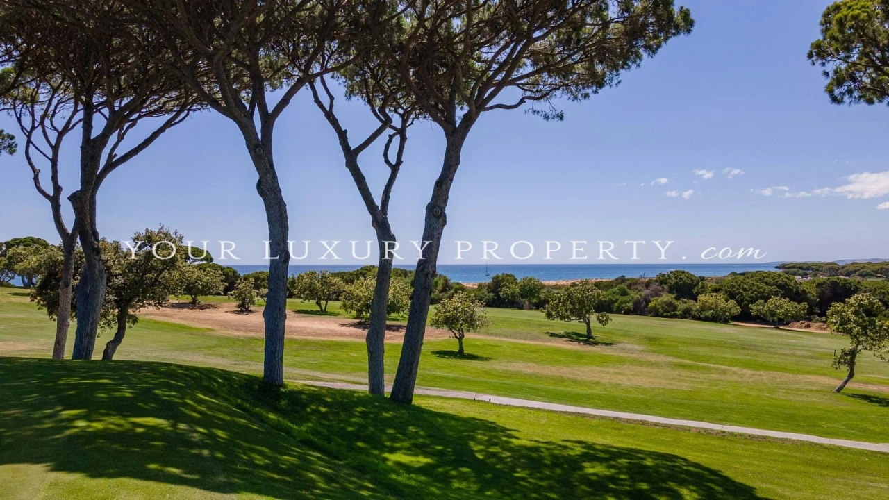 Moradia T4 para Venda em Almancil Foto 3