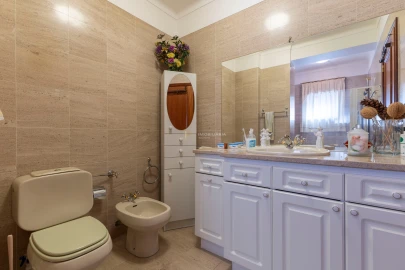 Apartamento T4 para Venda em Marvila, Ribeira Santarém, São Salvador, São Nicolau