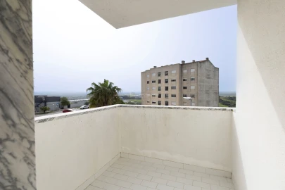 Apartamento T4 para Venda em Marvila, Ribeira Santarém, São Salvador, São Nicolau