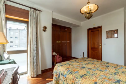 Apartamento T4 para Venda em Marvila, Ribeira Santarém, São Salvador, São Nicolau