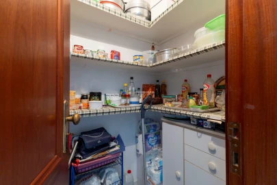 Apartamento T4 para Venda em Marvila, Ribeira Santarém, São Salvador, São Nicolau