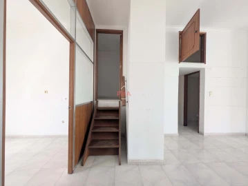 Negócio para Arrendamento em Seixal, Arrentela e Aldeia de Paio Pires