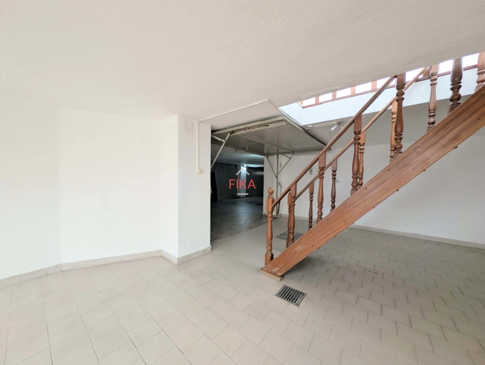 Negócio para Arrendamento em Seixal, Arrentela e Aldeia de Paio Pires Foto 17