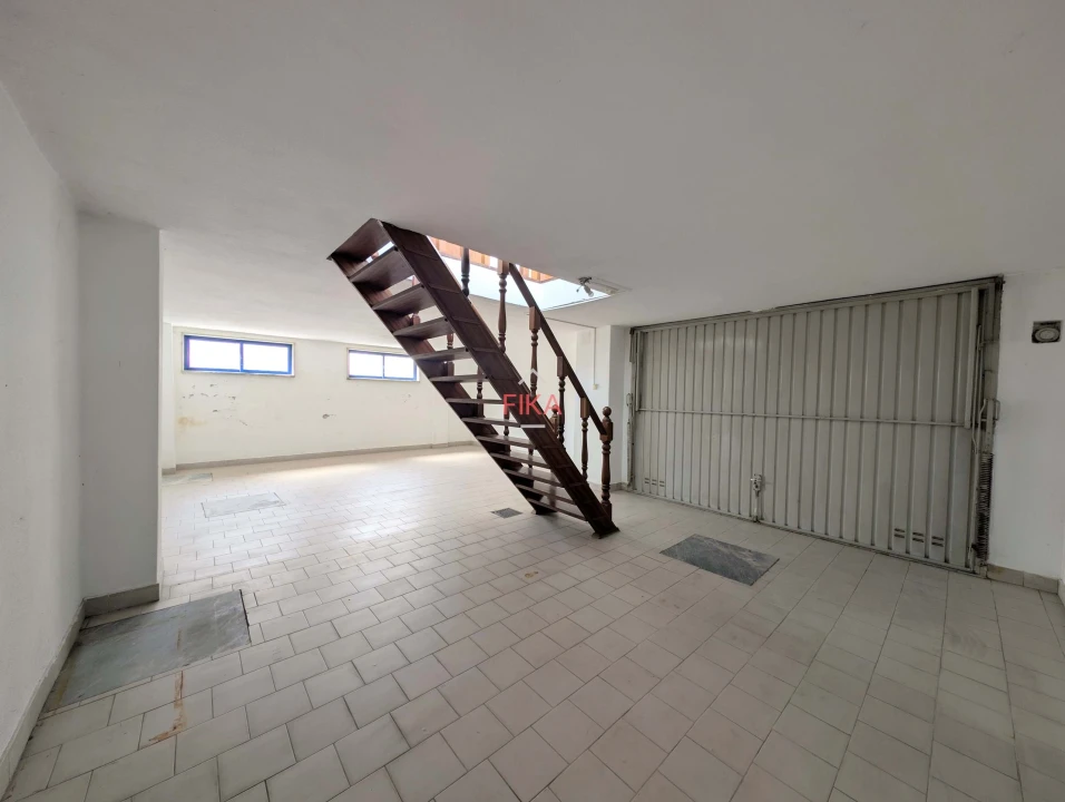 Negócio para Arrendamento em Seixal, Arrentela e Aldeia de Paio Pires Foto 15