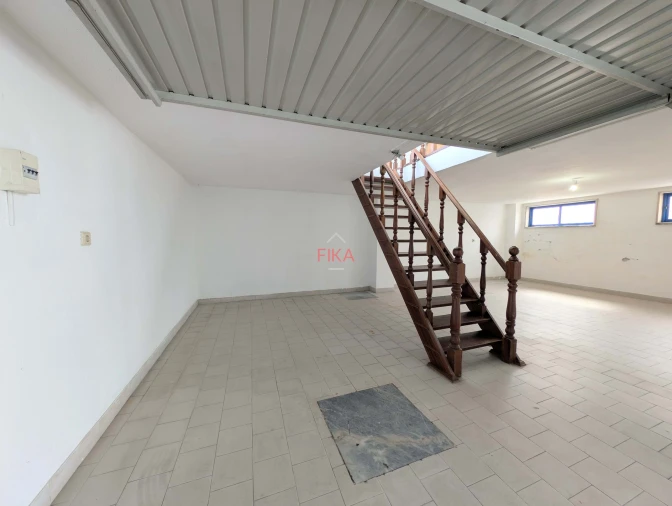 Negócio para Arrendamento em Seixal, Arrentela e Aldeia de Paio Pires Foto 18