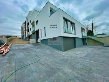 Moradia T4 para Venda em Lourinhã e Atalaia