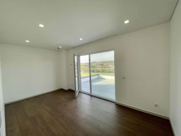 Moradia T4 para Venda em Lourinhã e Atalaia