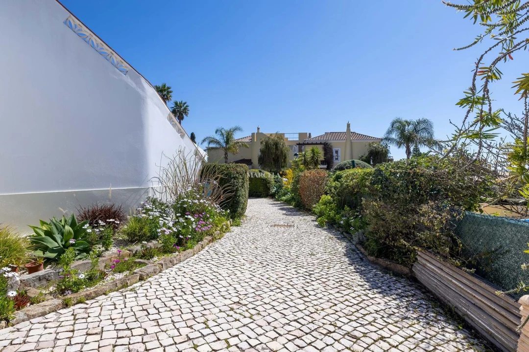 Moradia T3 para Venda em Luz Foto 44