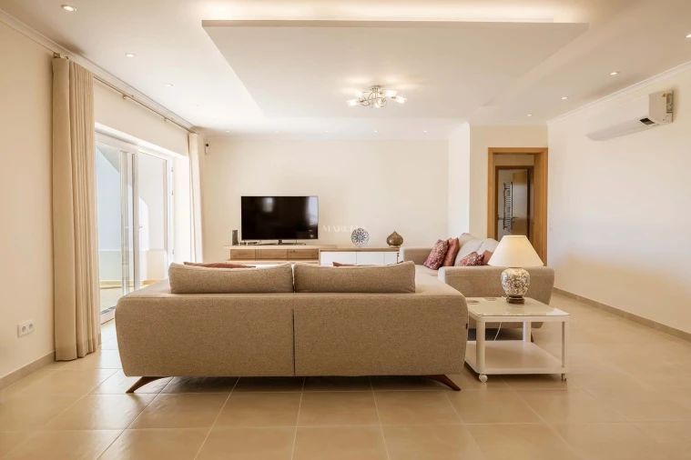 Moradia T3 para Venda em Luz Foto 4