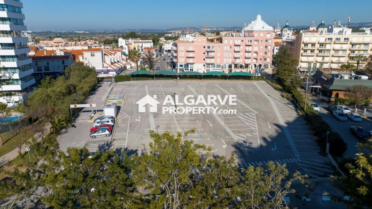 Terreno para Venda em Quarteira Foto 3