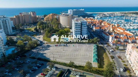 Terreno para Venda em Quarteira