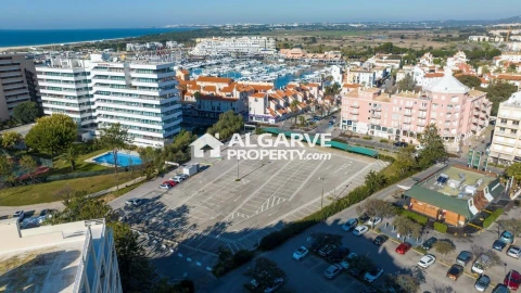 Terreno para Venda em Quarteira