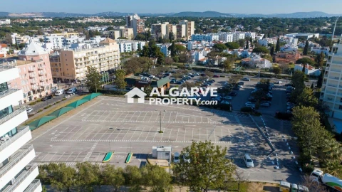 Terreno para Venda em Quarteira