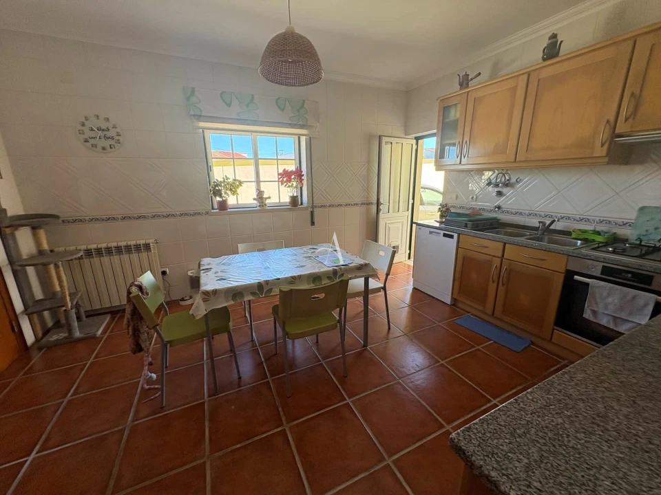 Moradia T4 para Venda em Alfeizerão Foto 11