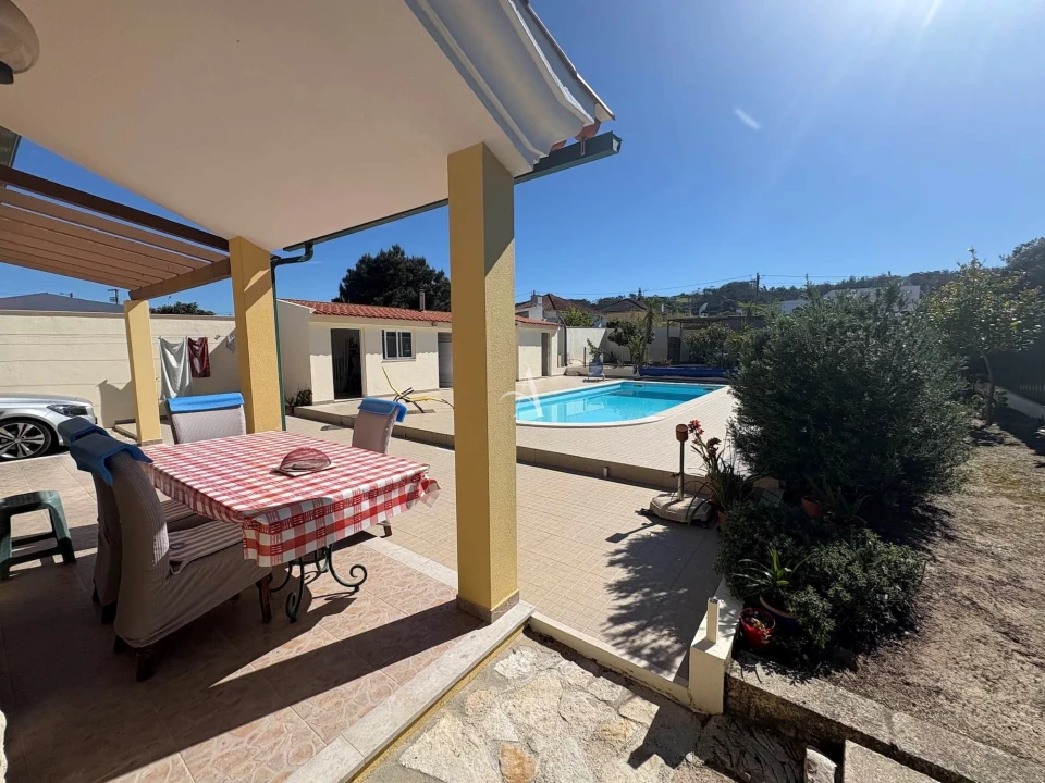 Moradia T4 para Venda em Alfeizerão Foto 3