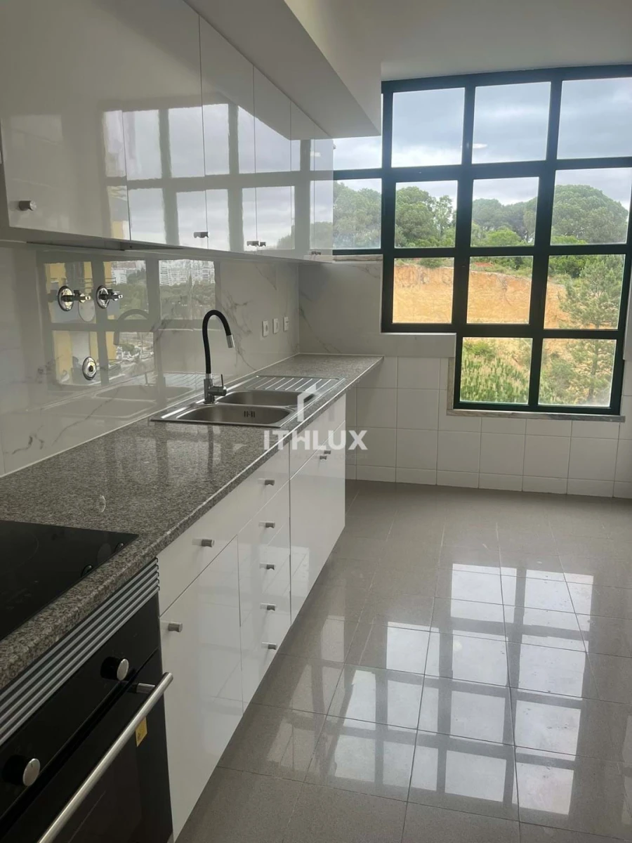 Apartamento T3 para Venda em Laranjeiro e Feijó Foto 12