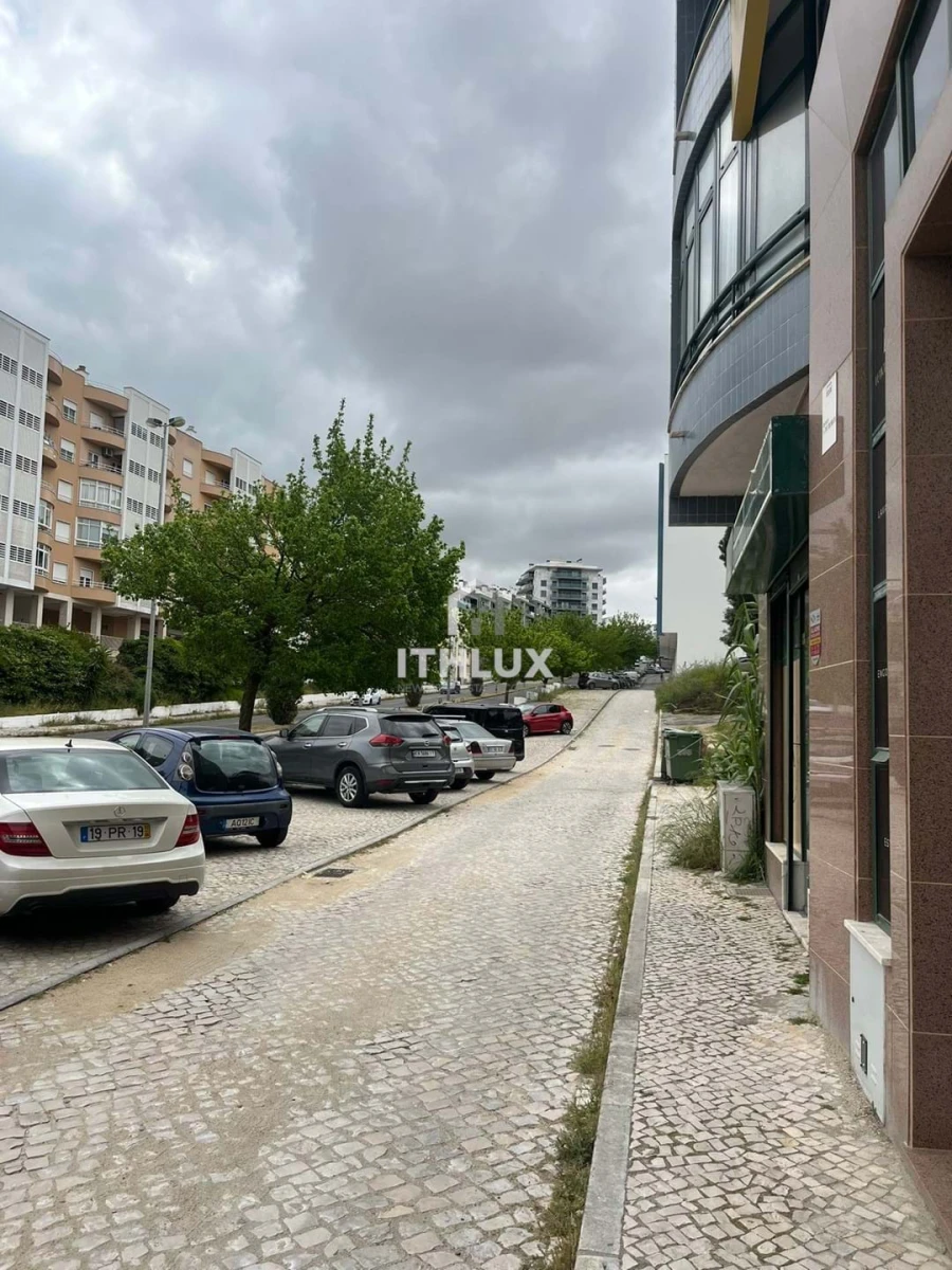 Apartamento T3 para Venda em Laranjeiro e Feijó Foto 9