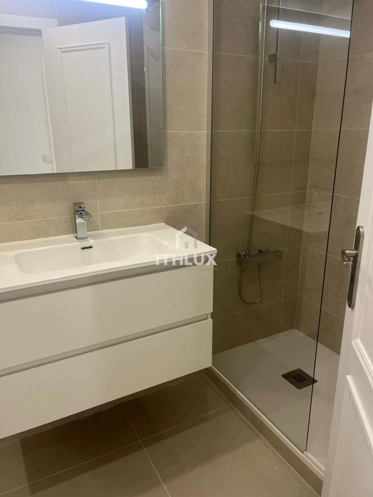 Apartamento T3 para Venda em Laranjeiro e Feijó Foto 13