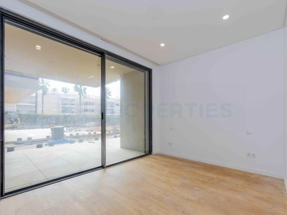 Apartamento T2 para Venda em Quarteira Foto 5