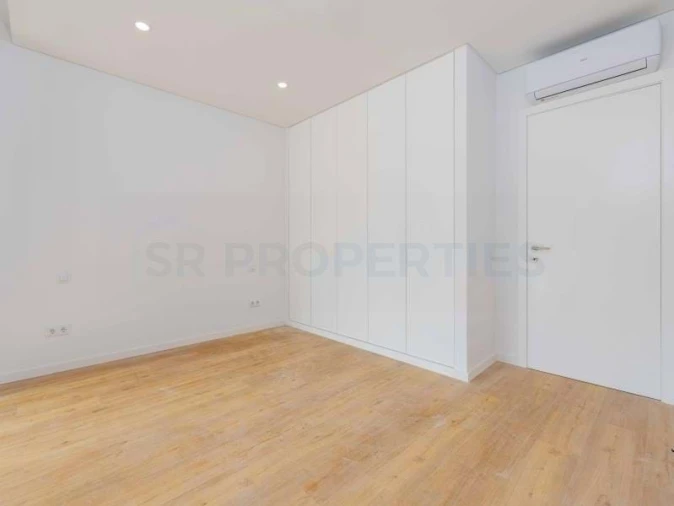 Apartamento T2 para Venda em Quarteira Foto 15