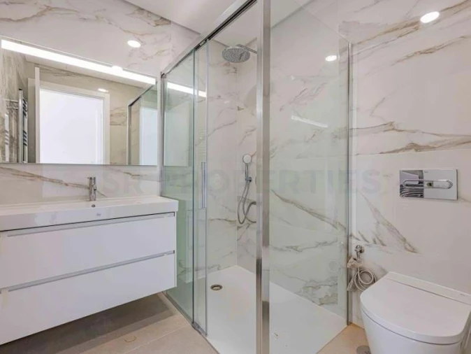 Apartamento T2 para Venda em Quarteira Foto 4