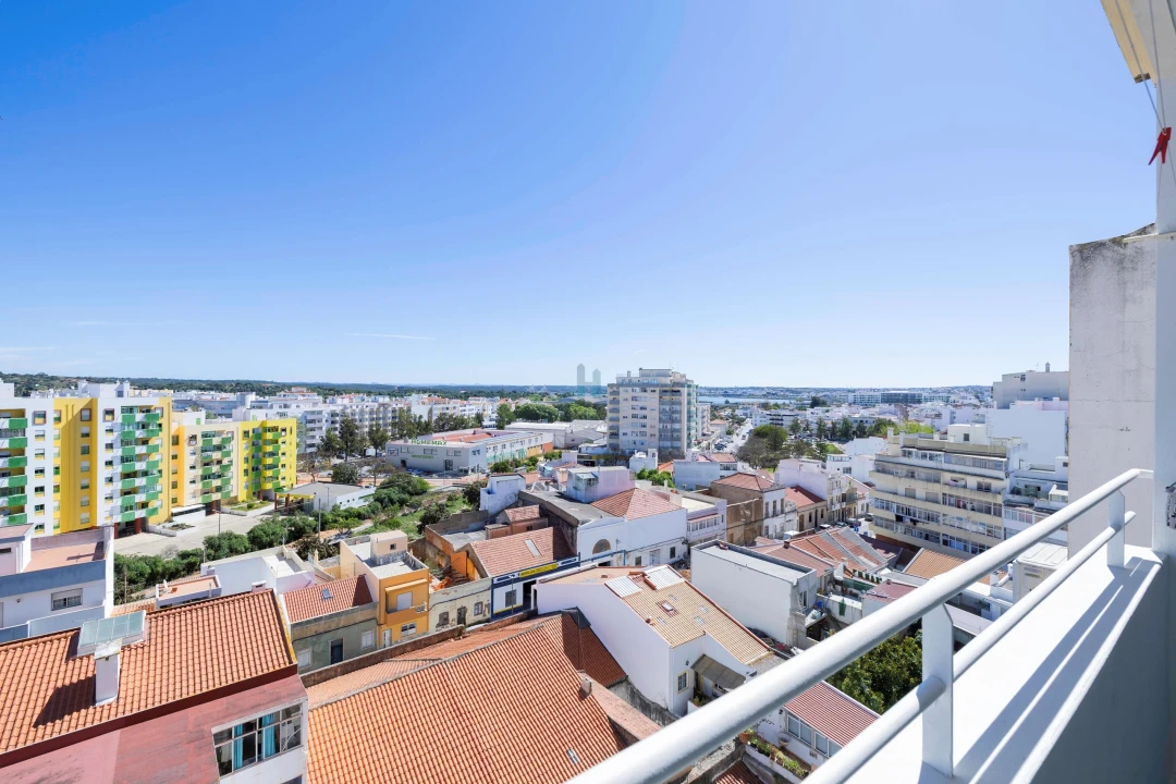 Apartamento T2 para Venda em Portimão Foto 8