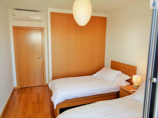 Apartamento T2 para Venda em Caniço Foto 4