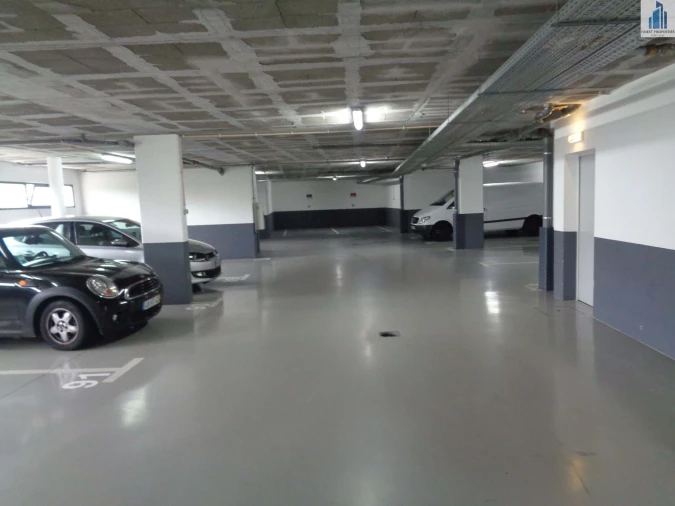 Apartamento T2 para Venda em Caniço Foto 29