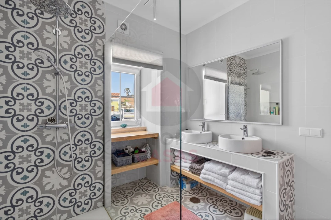 Moradia T7 para Venda em Foz do Arelho Foto 22