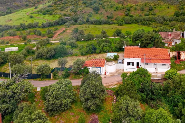 Moradia T3 para Venda em São Bartolomeu de Messines Foto 21