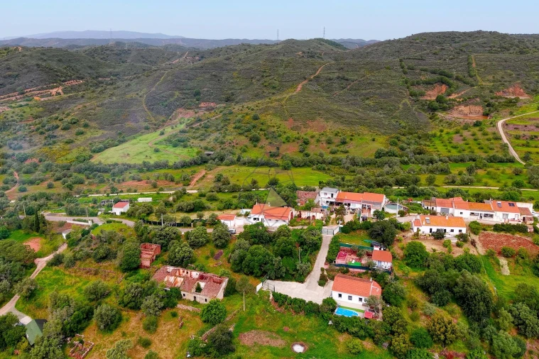 Moradia T3 para Venda em São Bartolomeu de Messines Foto 65