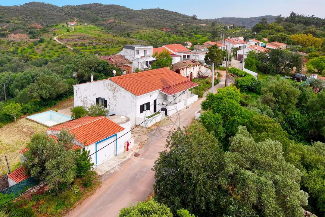 Moradia T3 para Venda em São Bartolomeu de Messines Foto 1