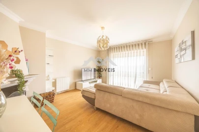 Apartamento T3 para Arrendamento em Vilar de Andorinho