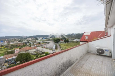 Apartamento T3 para Arrendamento em Vilar de Andorinho