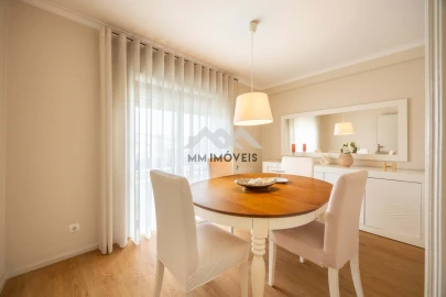 Apartamento T3 para Arrendamento em Vilar de Andorinho