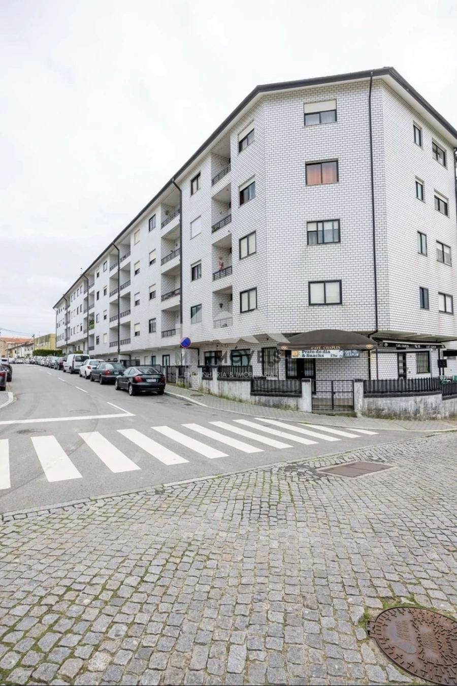 Apartamento T3 para Arrendamento em Vilar de Andorinho Foto 34